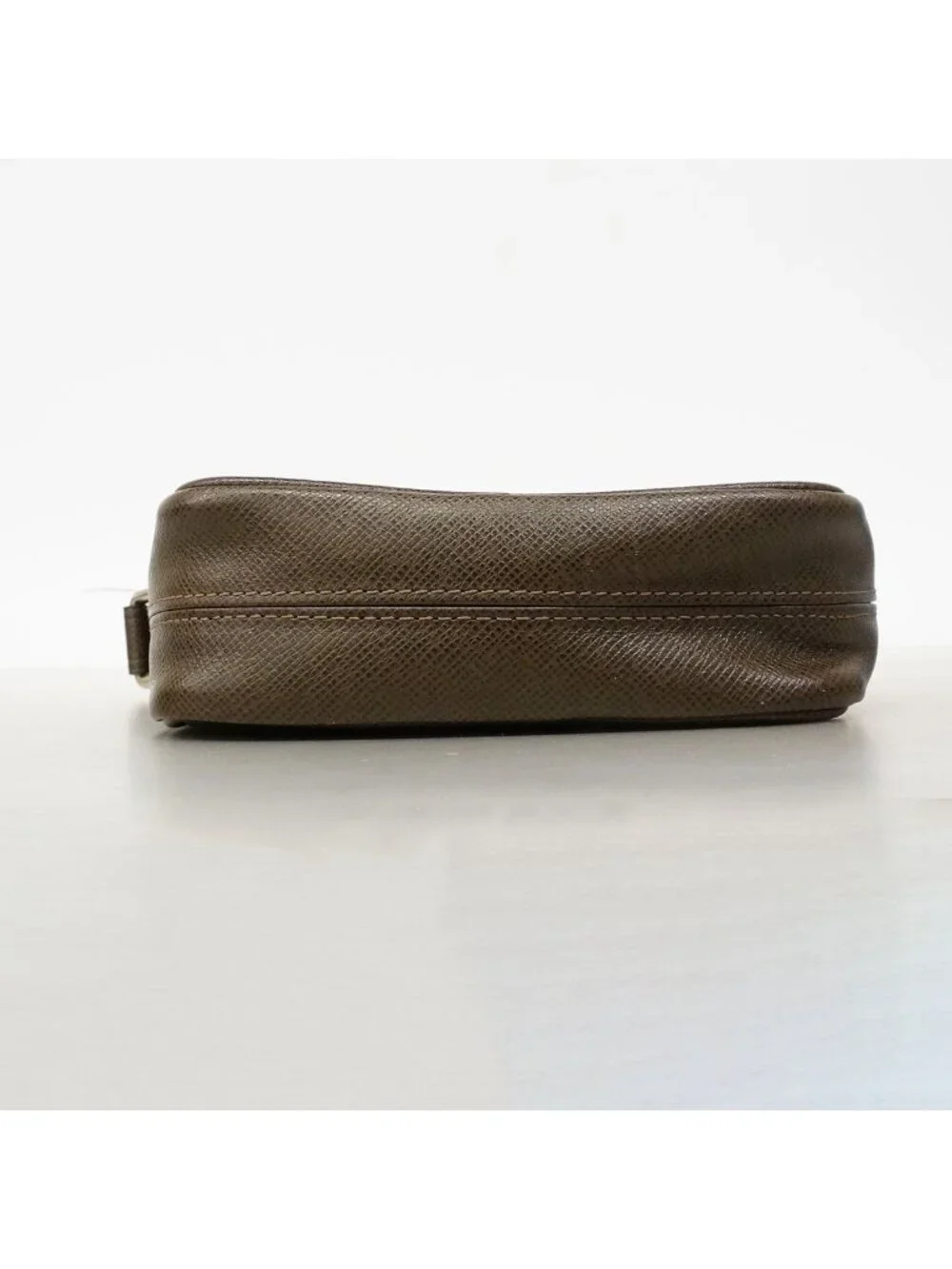 Louis Vuitton Shoulder Bag Taiga Dimitri Grizzly